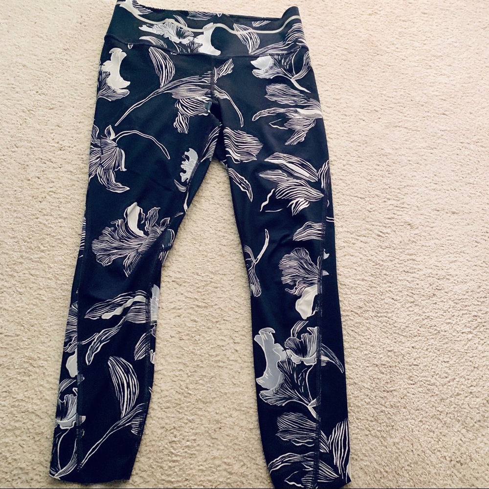 Navy Floral Athleta Tights/Leggings